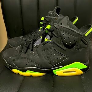 Electric green used Jordan 6’s
